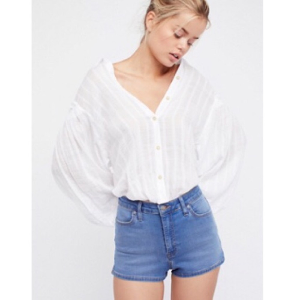 NWT Free People High Rise Easy Rider Short Size 26